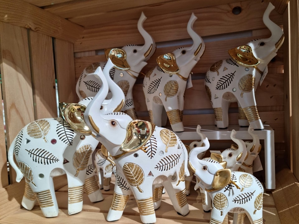 Dekorative Elefantenfiguren